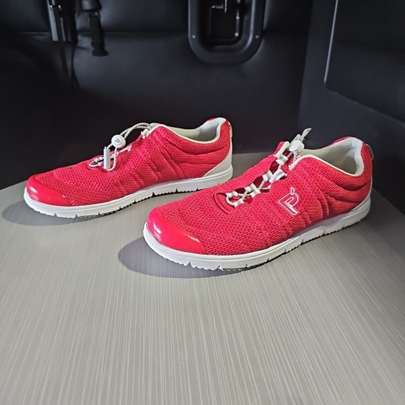 Propet Travel Walker II Women’s 11N(AA) Mesh Comfort Sneakers Red W3239 PreOwned - Picture 1 of 12